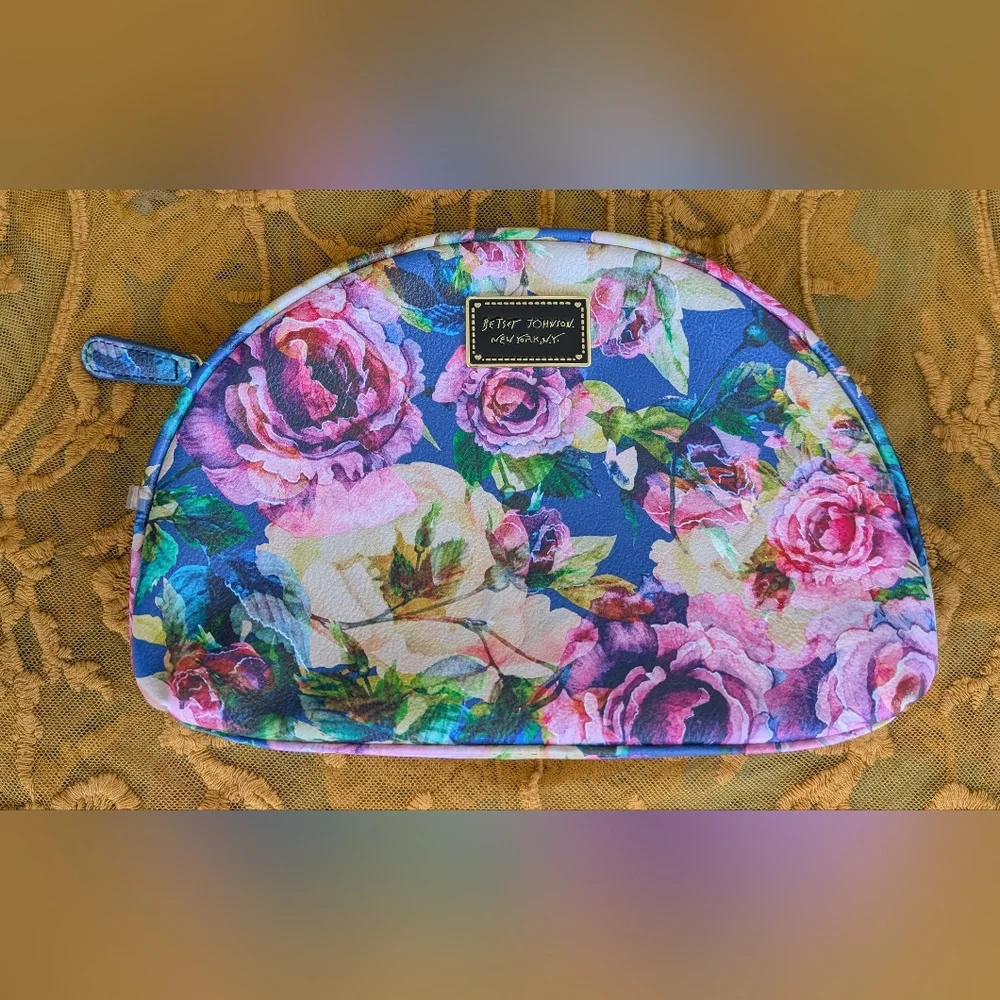 BETSEY JOHNSON New York Floral Zippered Make Up Bag NWOT